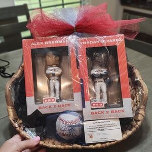 HEB Alex Bregman Signed Ball & Bobble Head Yordon Alvarez NEW